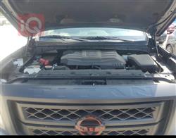 نيسان تيتان